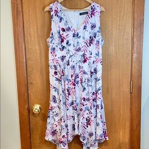 🌿 Ivanka Trump floral dress size 16